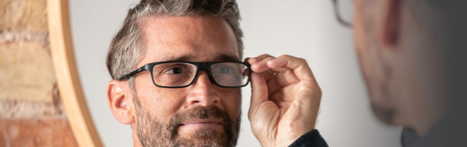 Which Frames Flatter Your Face? Find the Shape That CliCs